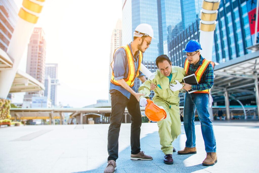  Với sự giáo dục và đào tạo về sơ cấp cứu thích hợp - do các doanh nghiệp xã hội như SSVN cung cấp - bất kỳ ai cũng có khả năng cứu sống đồng nghiệp của mình, gia đình và các thành viên cộng đồng. 