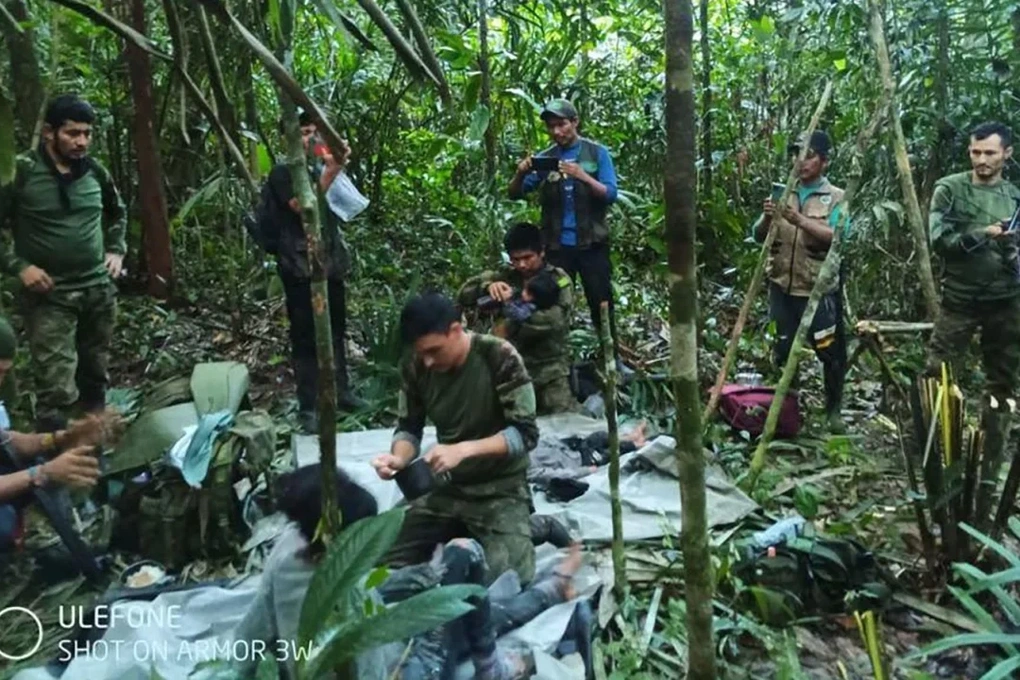 Colombian rescue forces found 4 children missing for 40 days in the Amazon forest (Photo: Twitter).